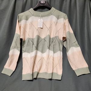 Super soft Green/Beige Sweater, NWT